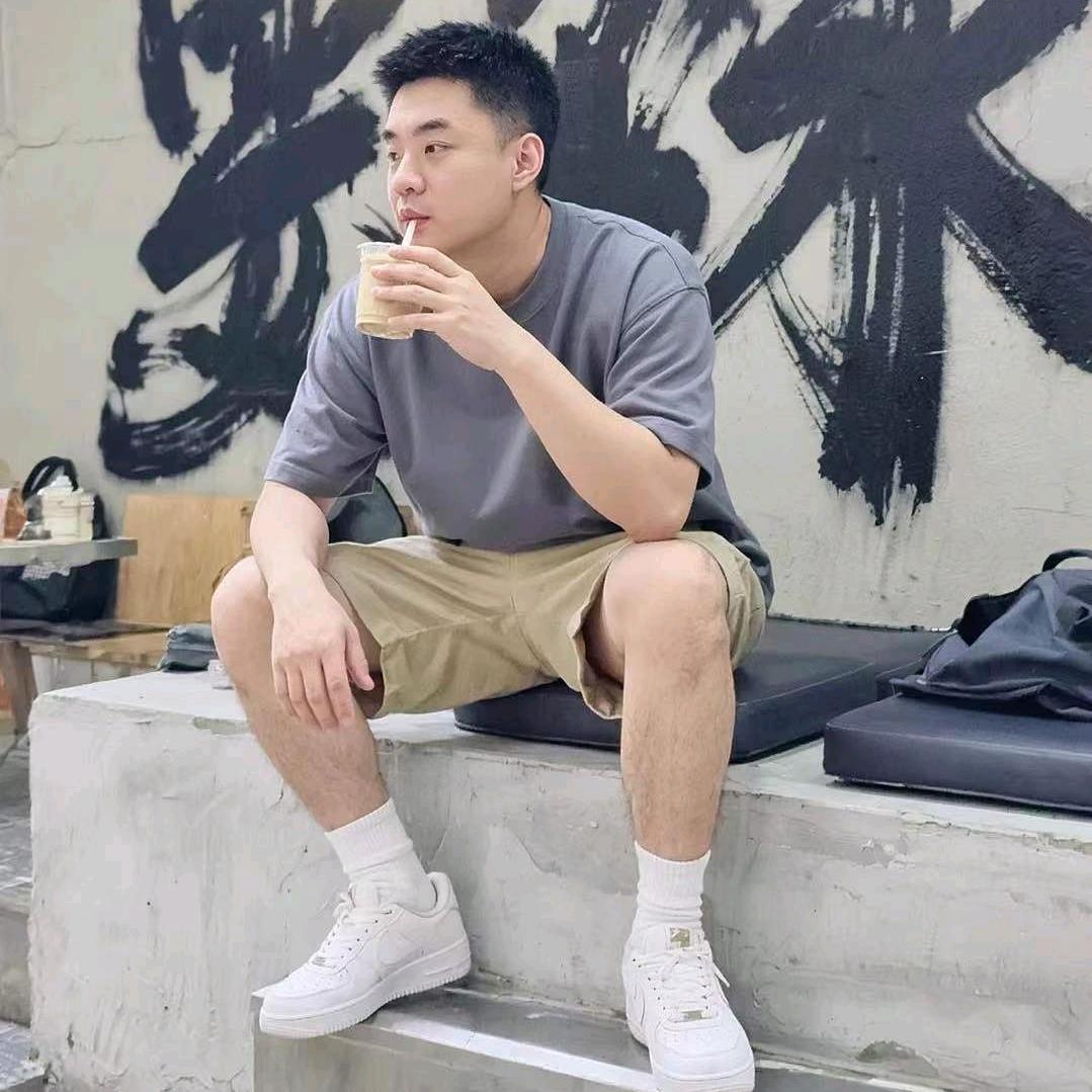 刘瑋