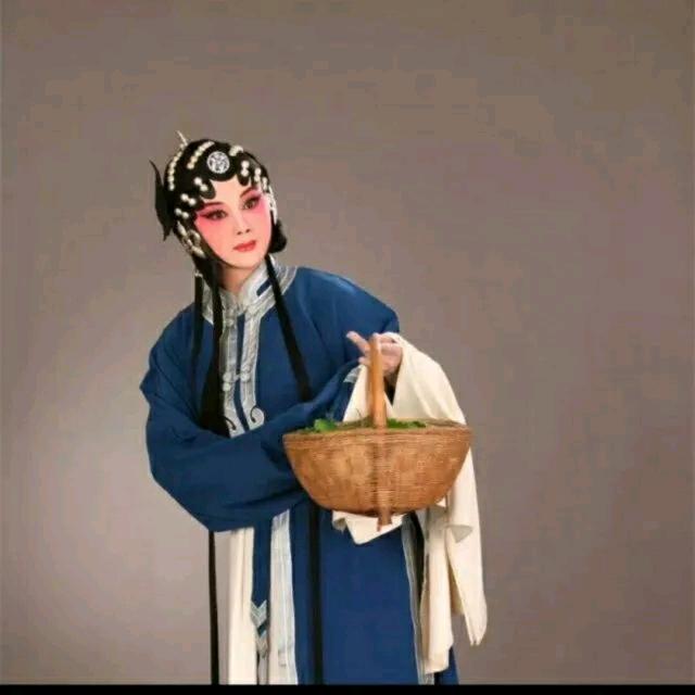 李金爱