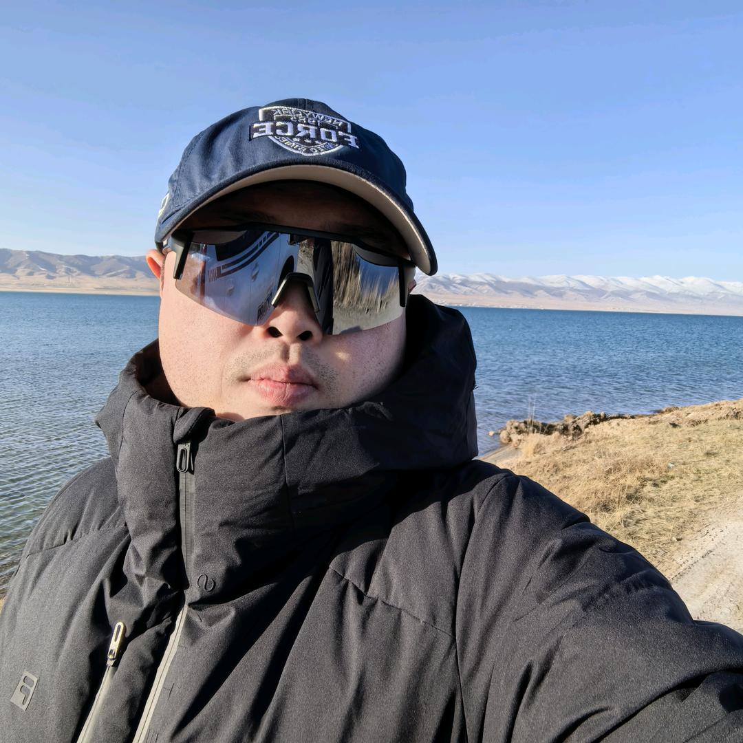 轻舟已过万重山°