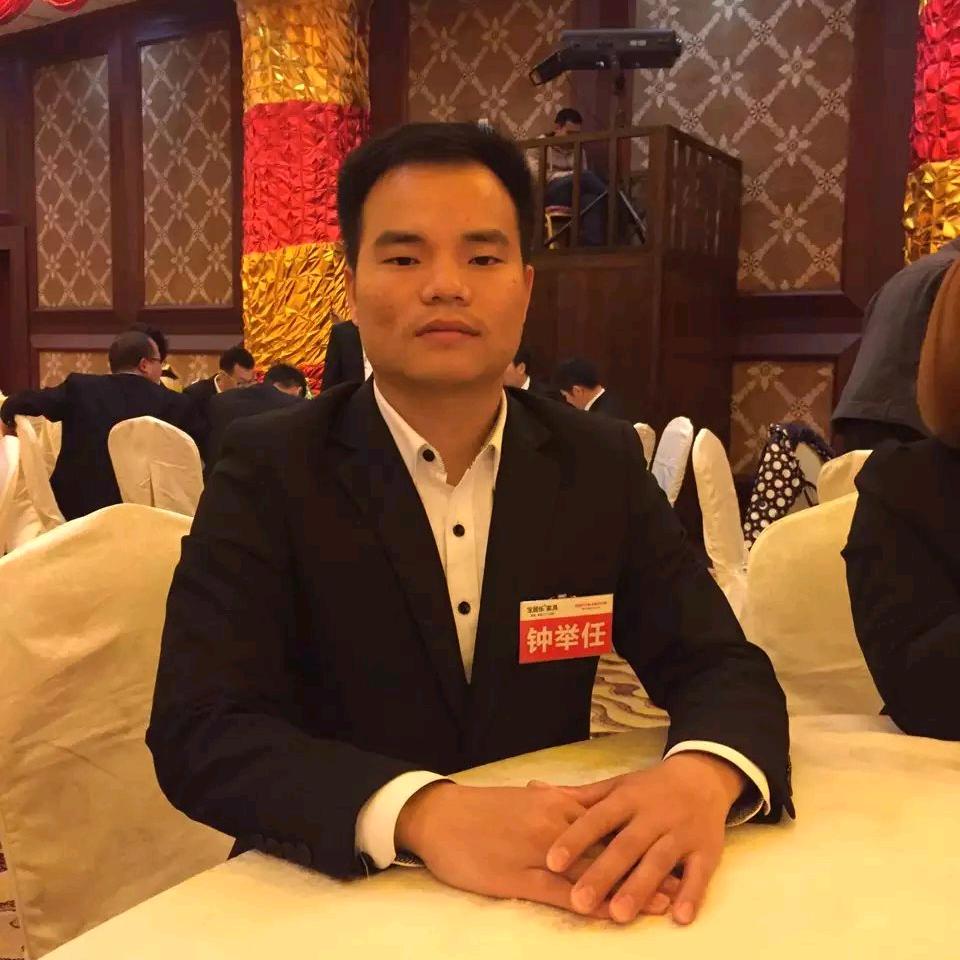 广东源头家具工厂-钟总经理