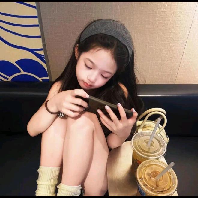 岑莱商贸-运营姜坤