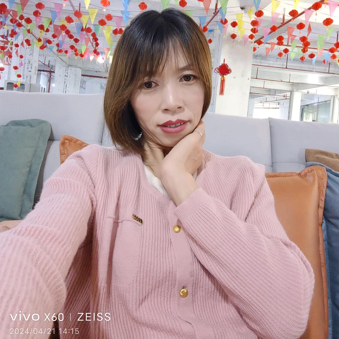 独衣无二服装店