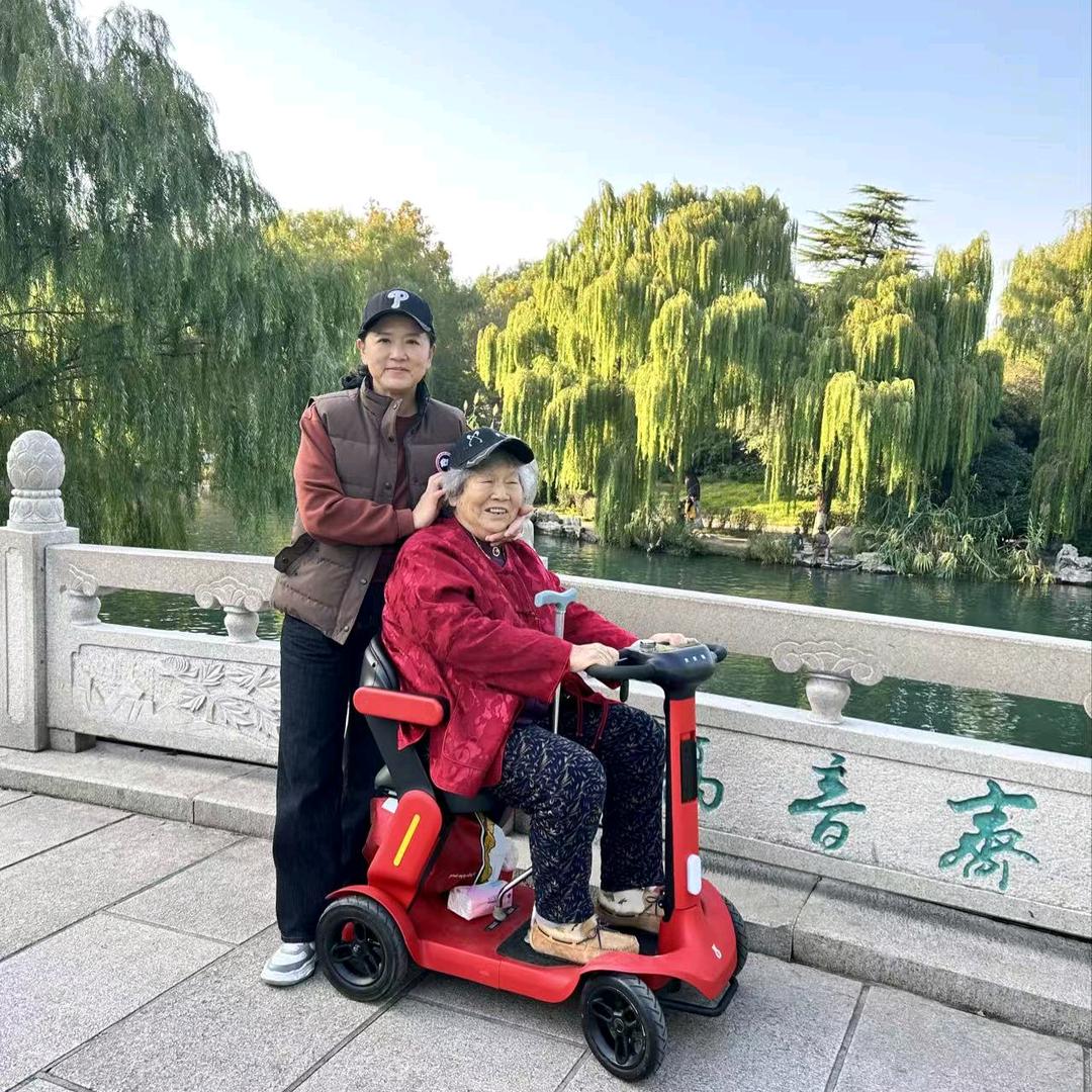 云云和老顽童的美好生活