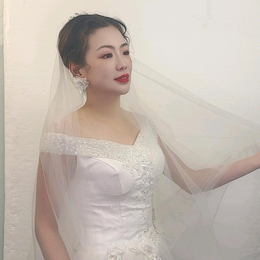 瑷尚彩妆培训学校小玉