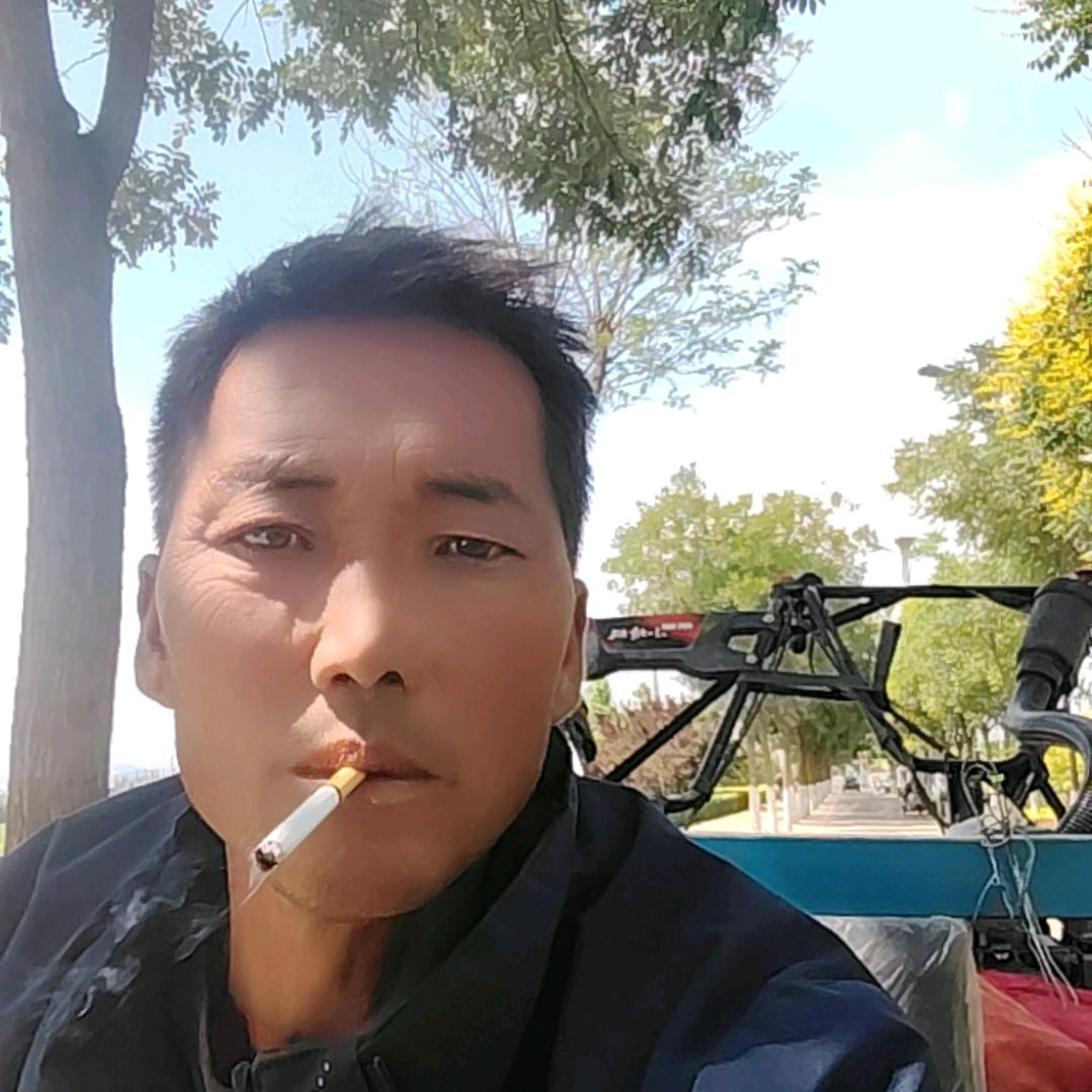 70后的，老实人。
