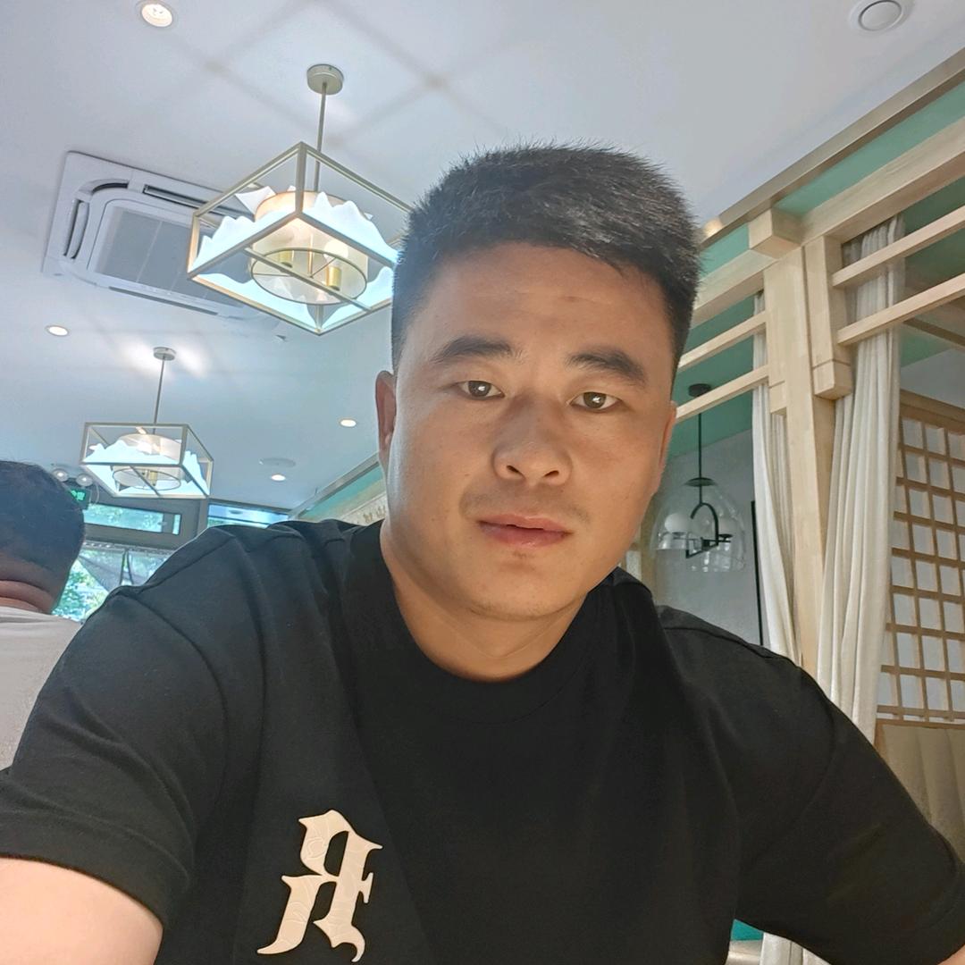 在燕郊烤全羊的迪哥