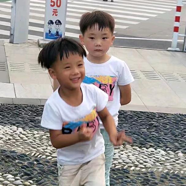 霍邱县    家有俩宝