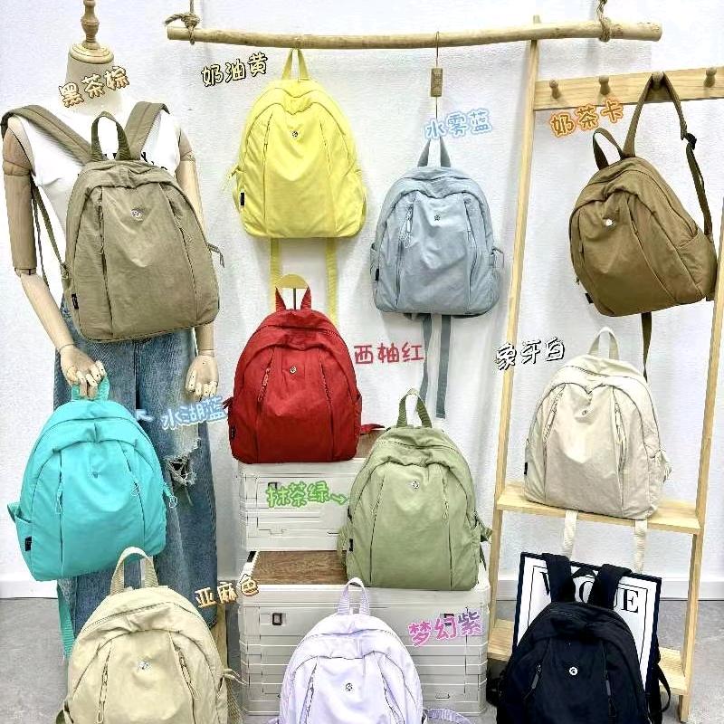 禹城市东方大厦二楼箱包店