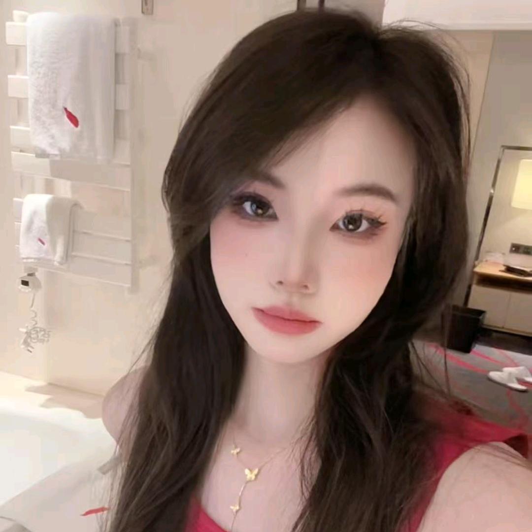 憨憨的🐷🐷