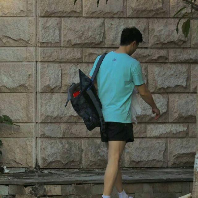 蒋.