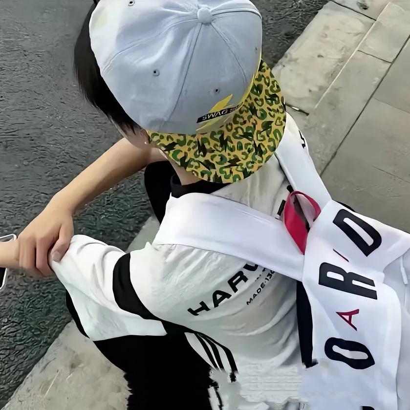 对方正在输入……