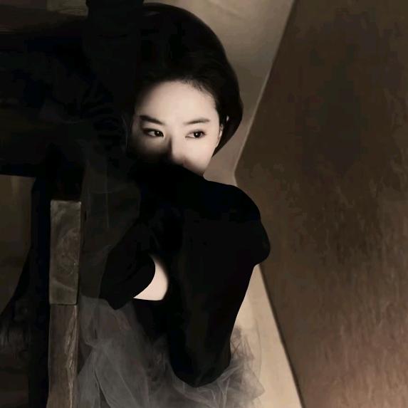 我妈说名字太长会有傻子跟着念