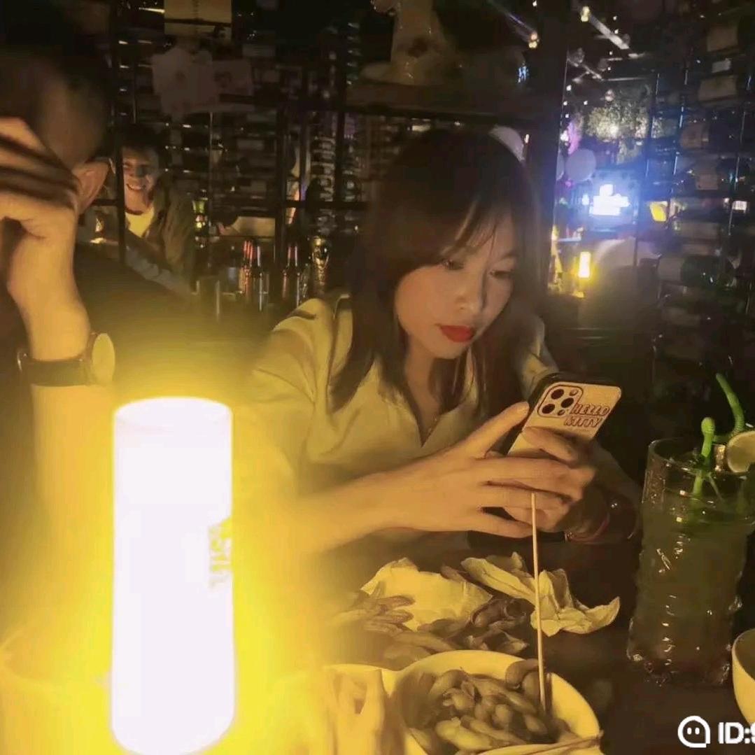 -小馋猫ฅ😸ฅ