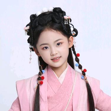 小演员何佳韵（请勿连赞）