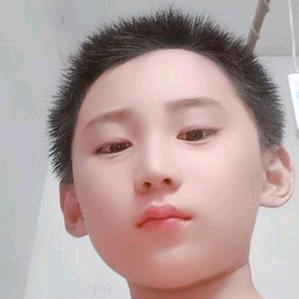 太阳下的汉子
