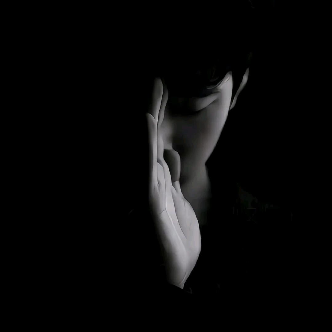 挣扎在空气中的鱼