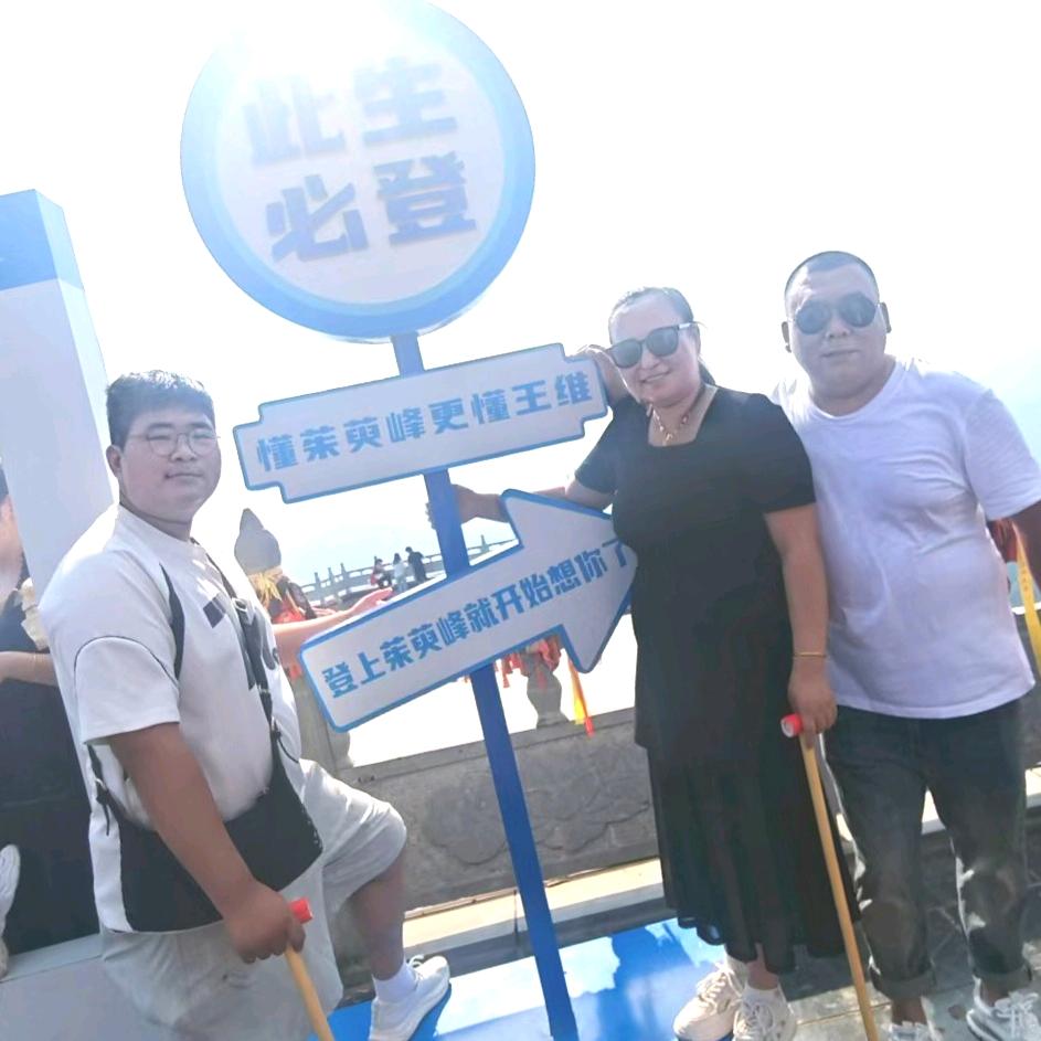 亳州万福美尚木门定制芦腾腾