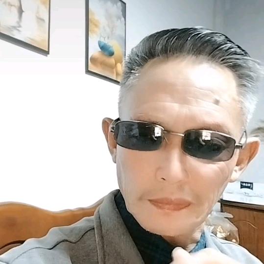 现实