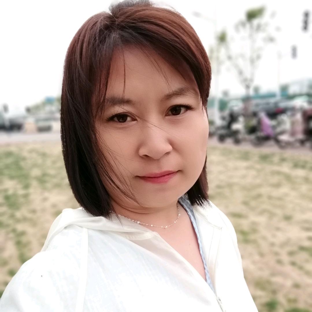 秋华爱唱歌