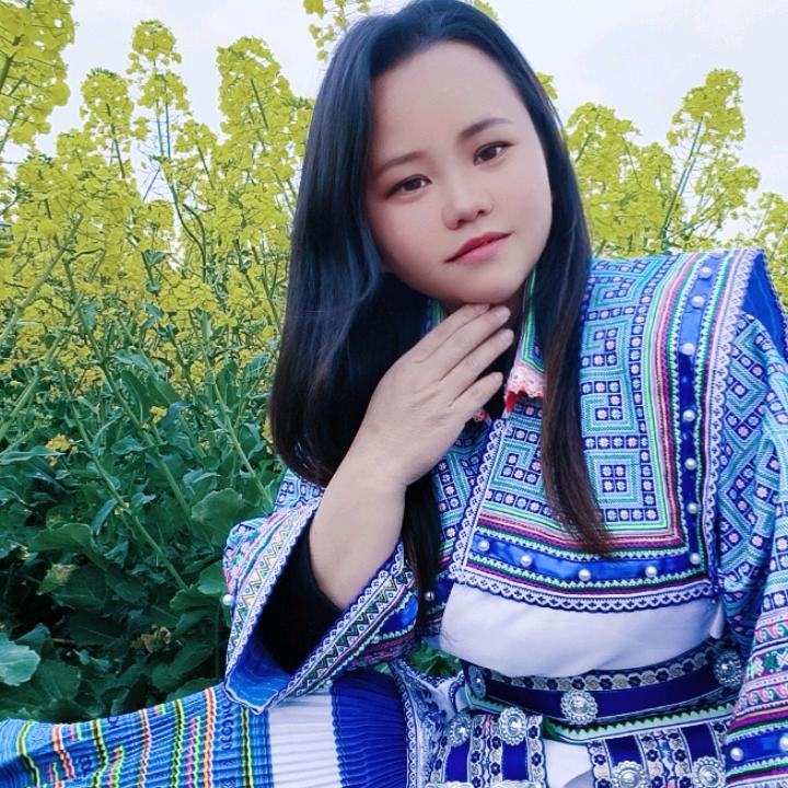 情已欠费，爱已停机。不相信爱情