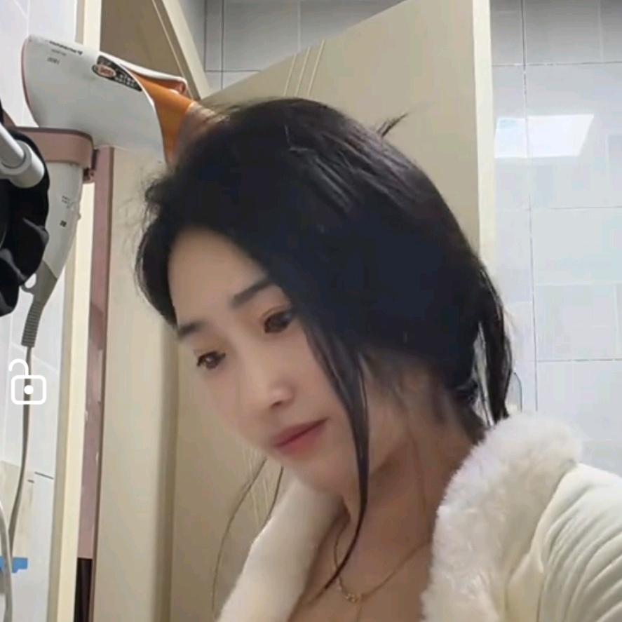 梅梅（用抖音记录生活）