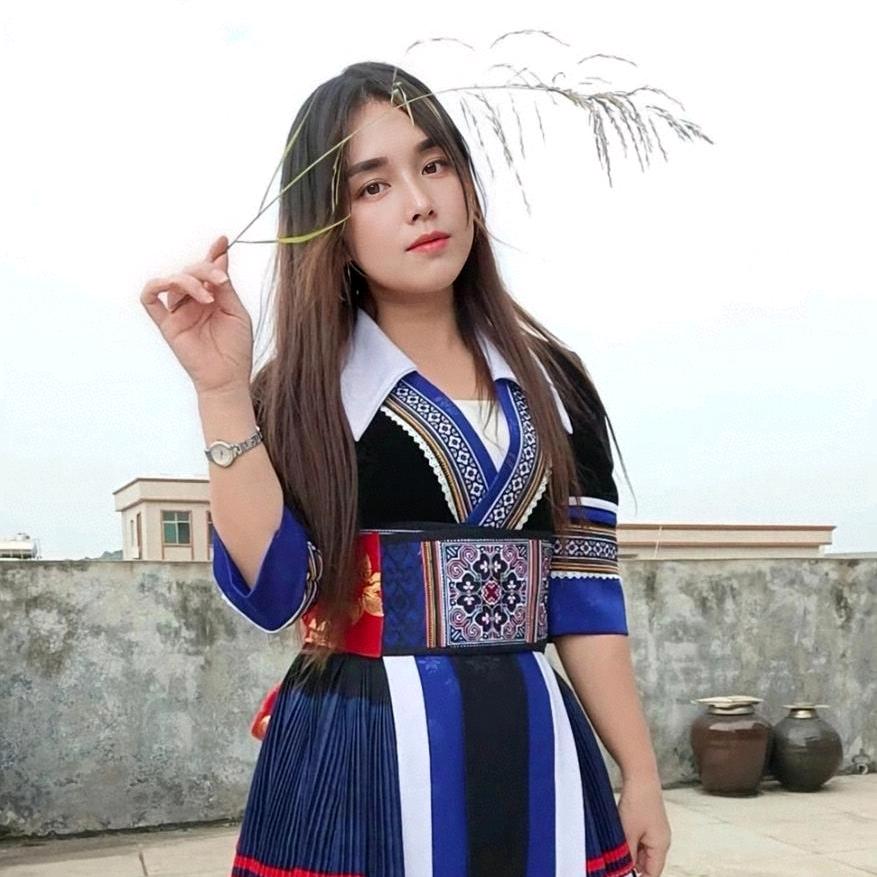 咪彩蒙单身带个儿子摆摊记录生活