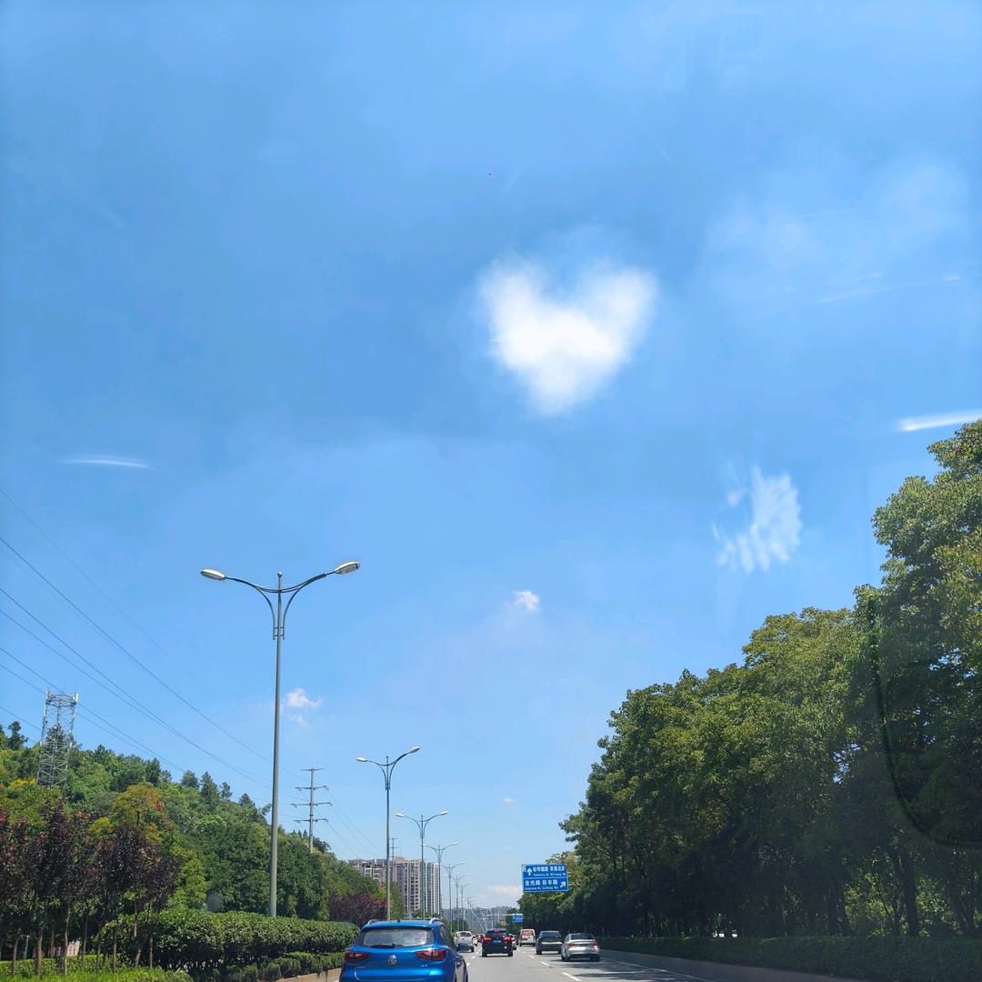 巴拉巴拉~小嘚瑟