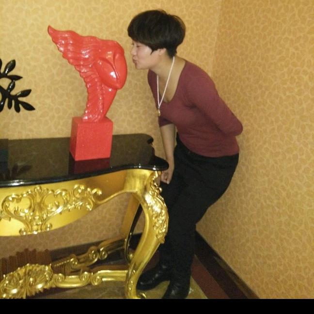 一个爱旅游的小疯子♥