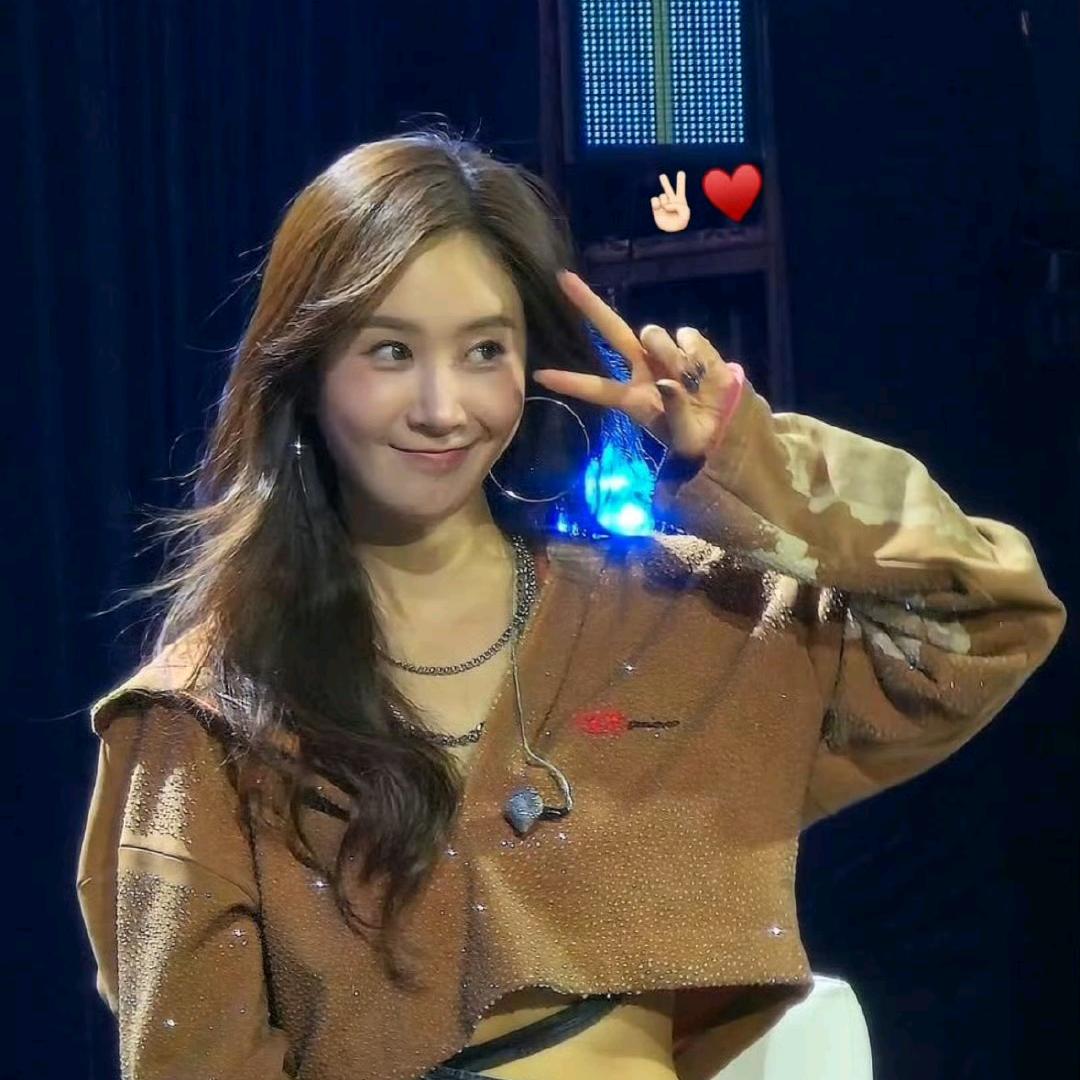 一大只小鳄鱼朵