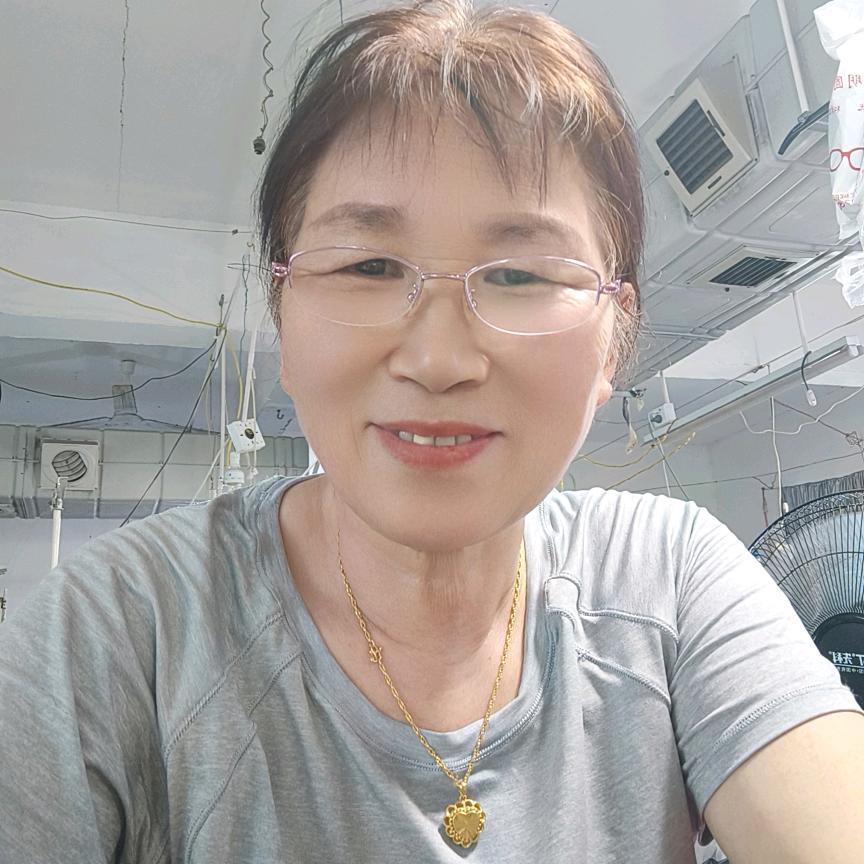 笑哈哈。