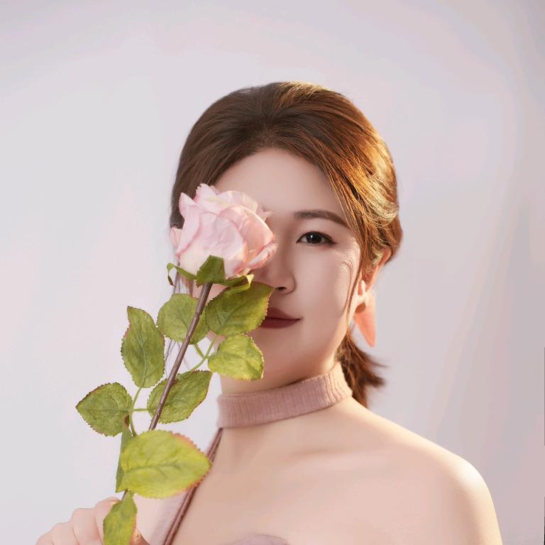 嫣🌸🌸璐