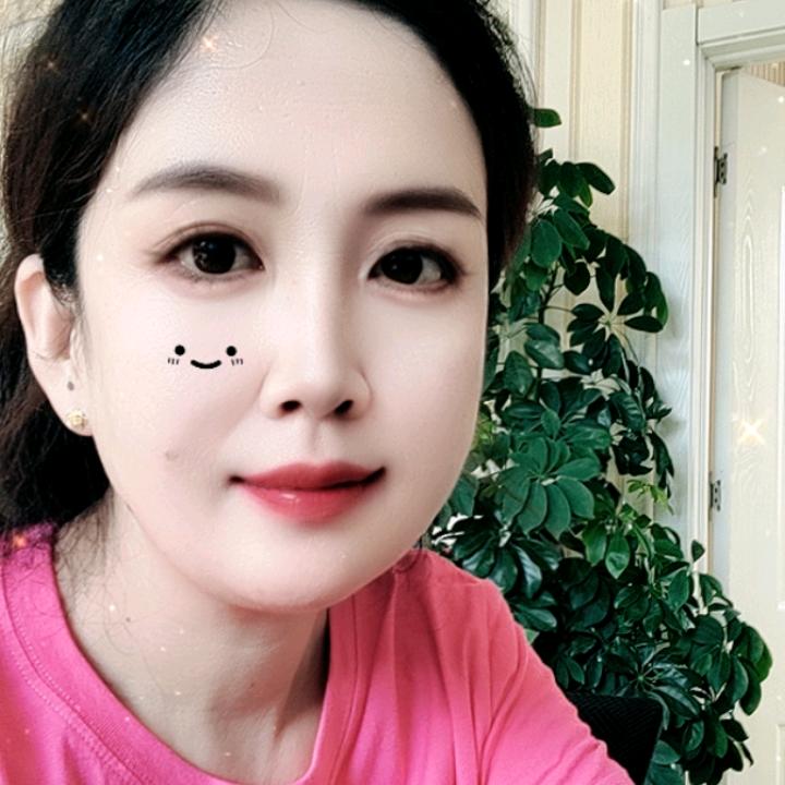 利姐1（开播号@利姐早上10:18）