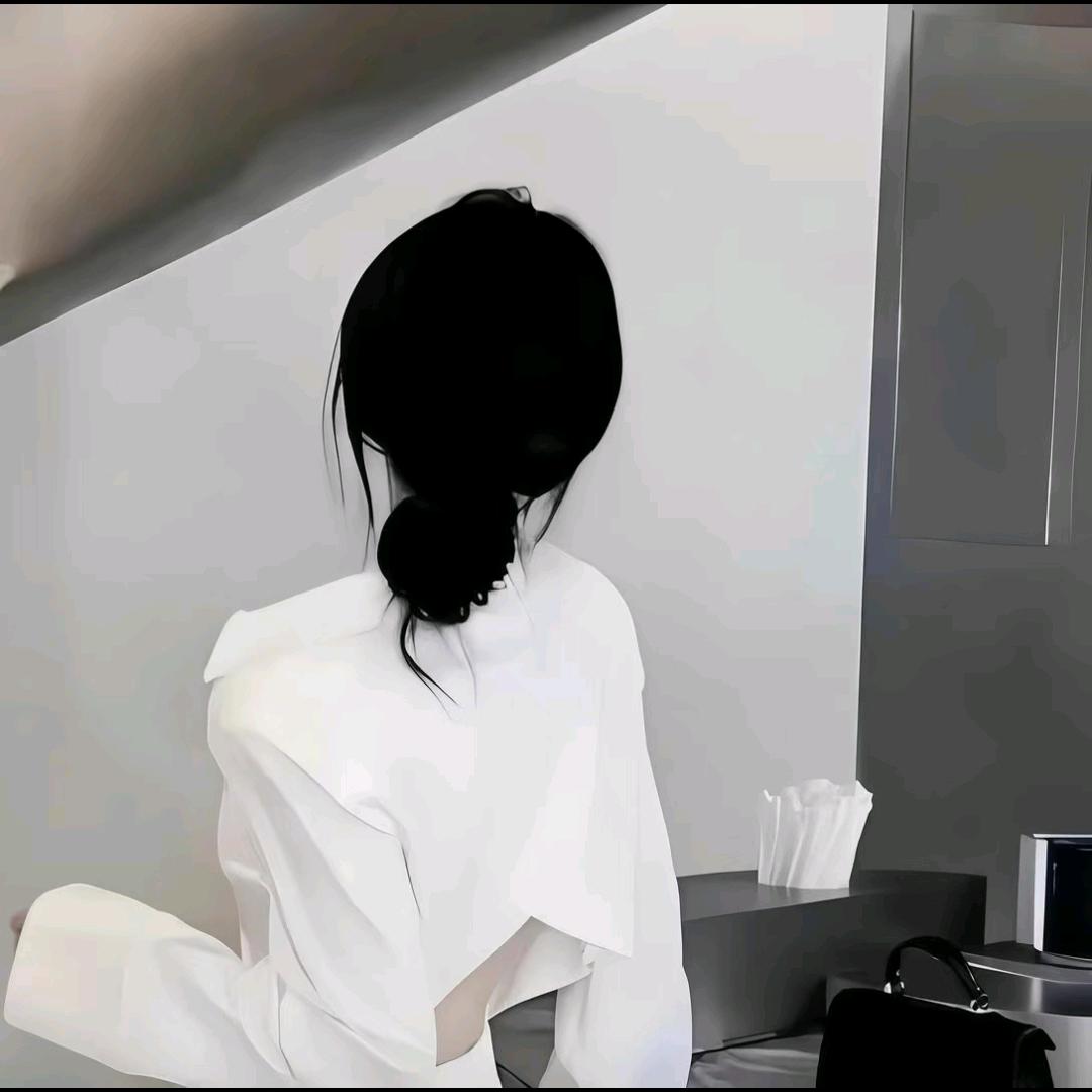 小团子吖