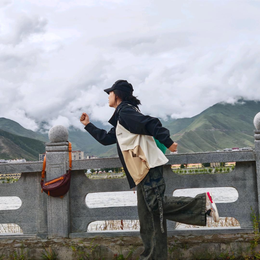 螃蟹脚和橡胶树