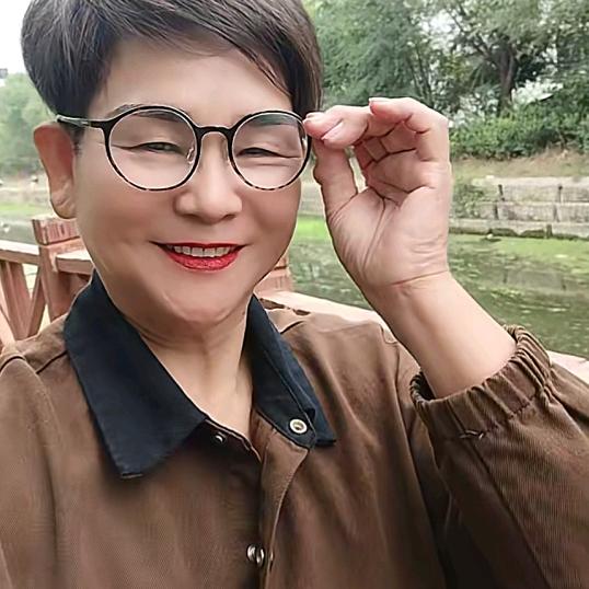 陈雷