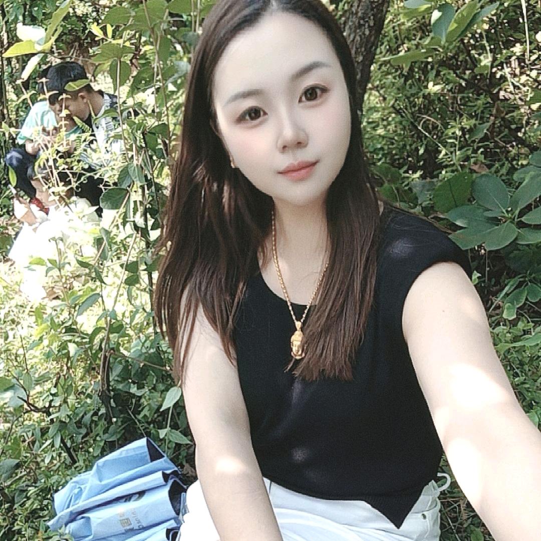 ╭☞0辛小妞💋╭( )