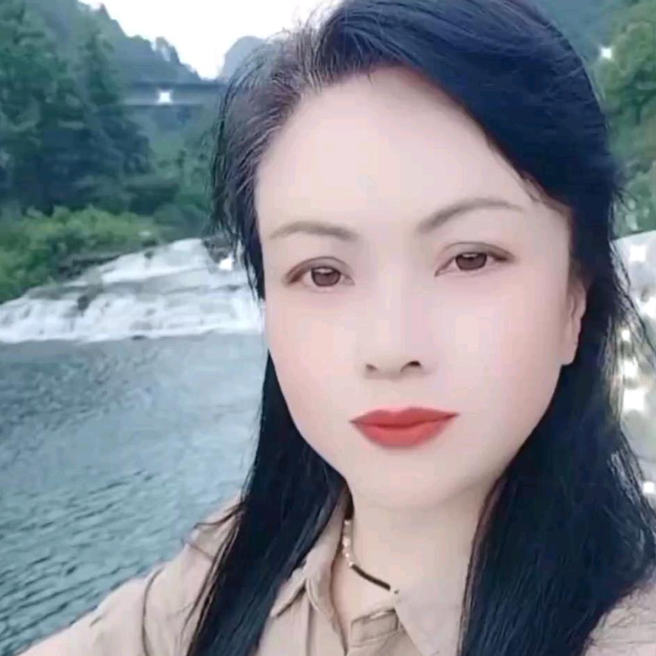 坚强 的女人