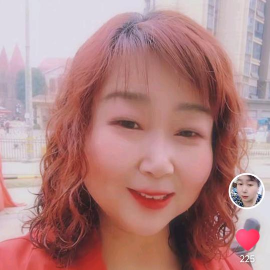 高兴的奶奶