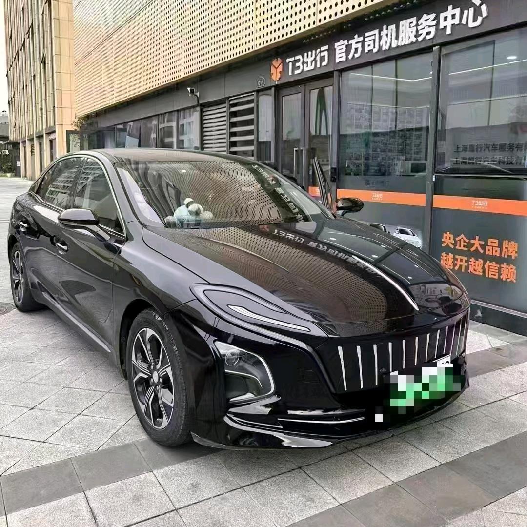 长沙网约车司机。