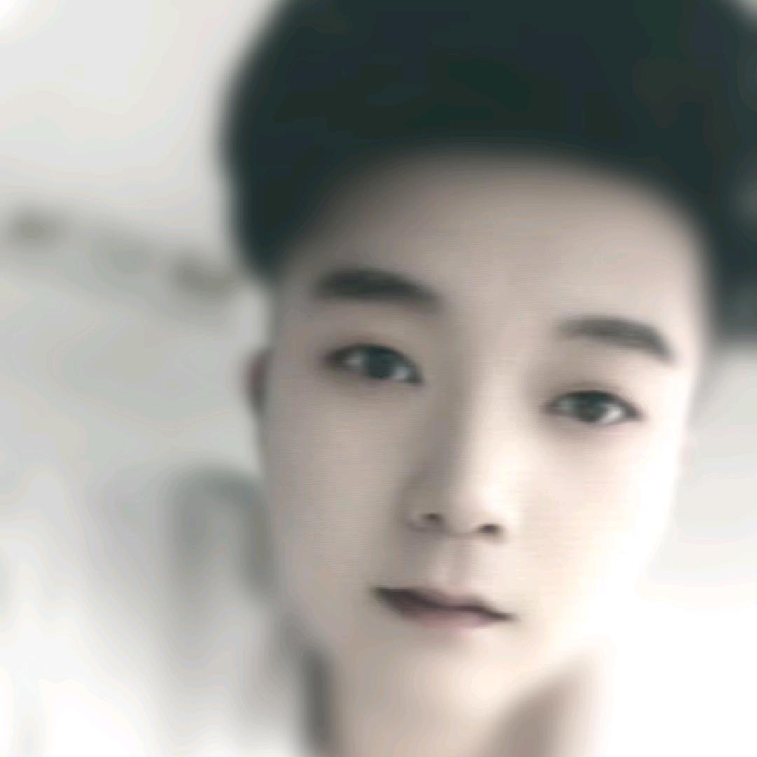 抬眼，已过半生