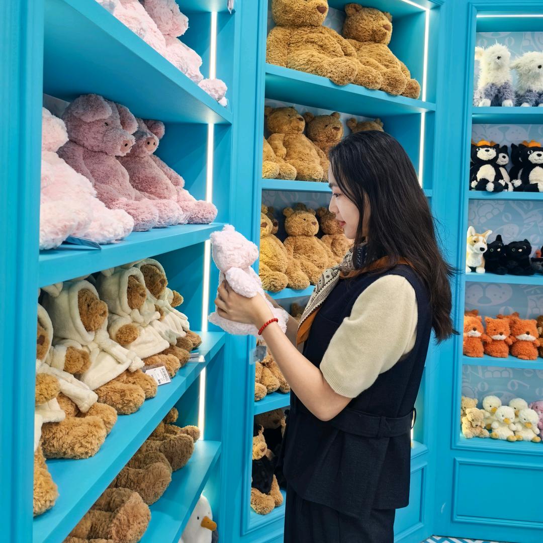 李谧