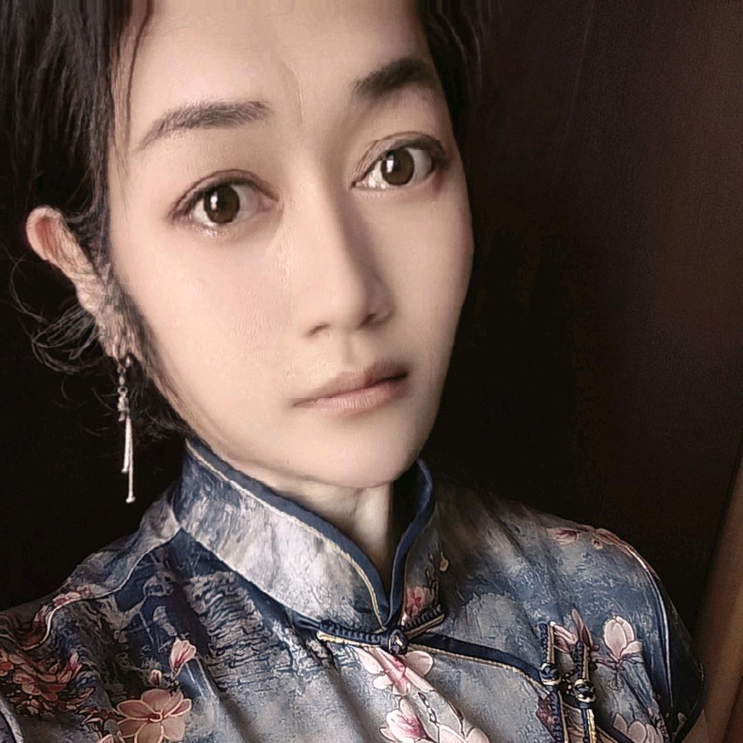 逸若轻尘