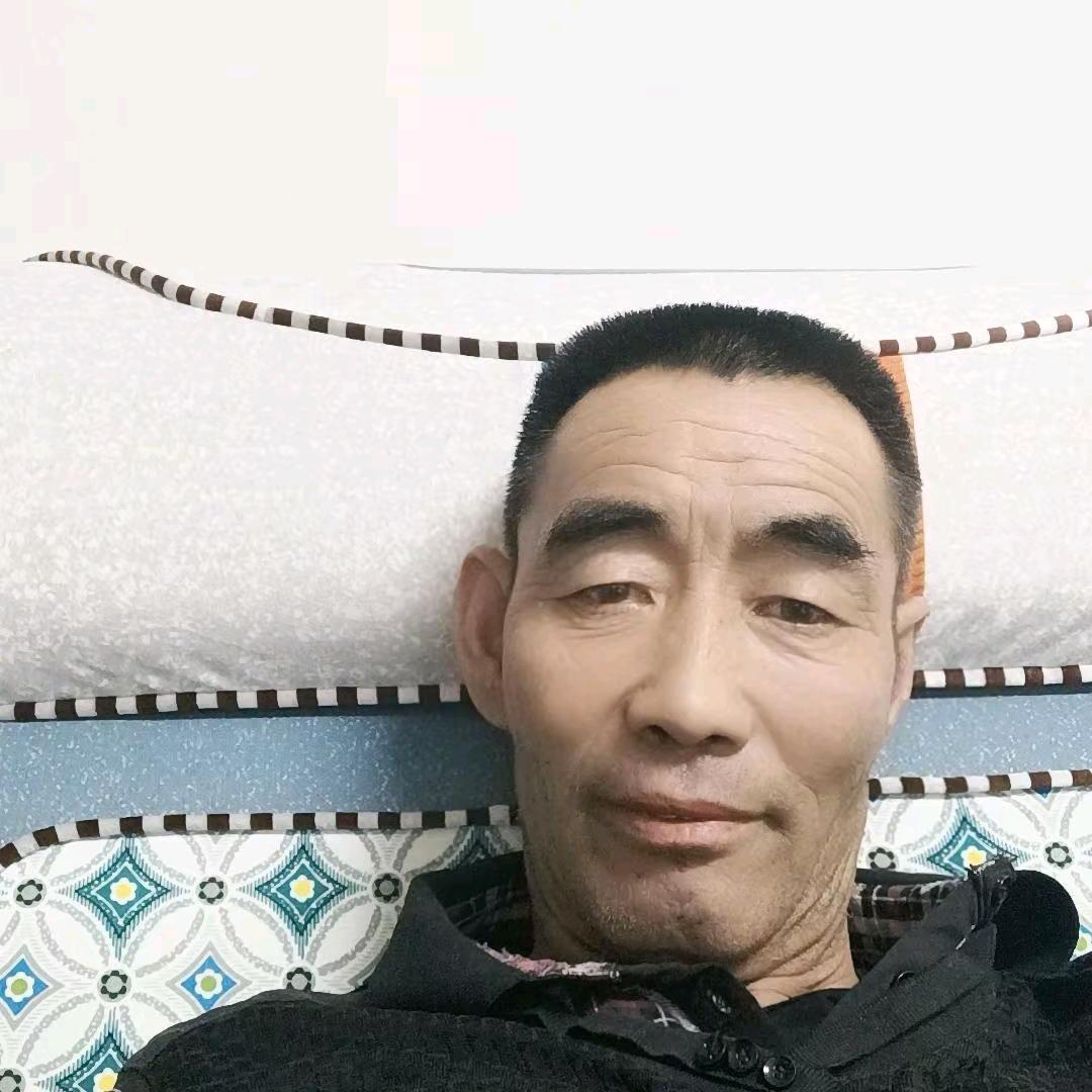 笑着看你