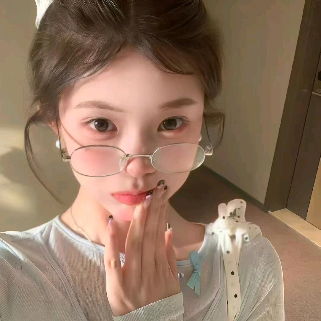 He.🍒