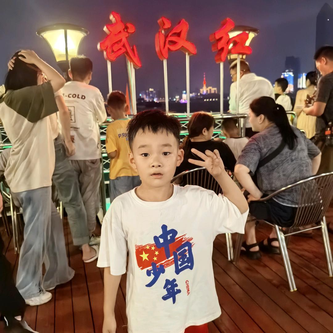 洋洋羽绒