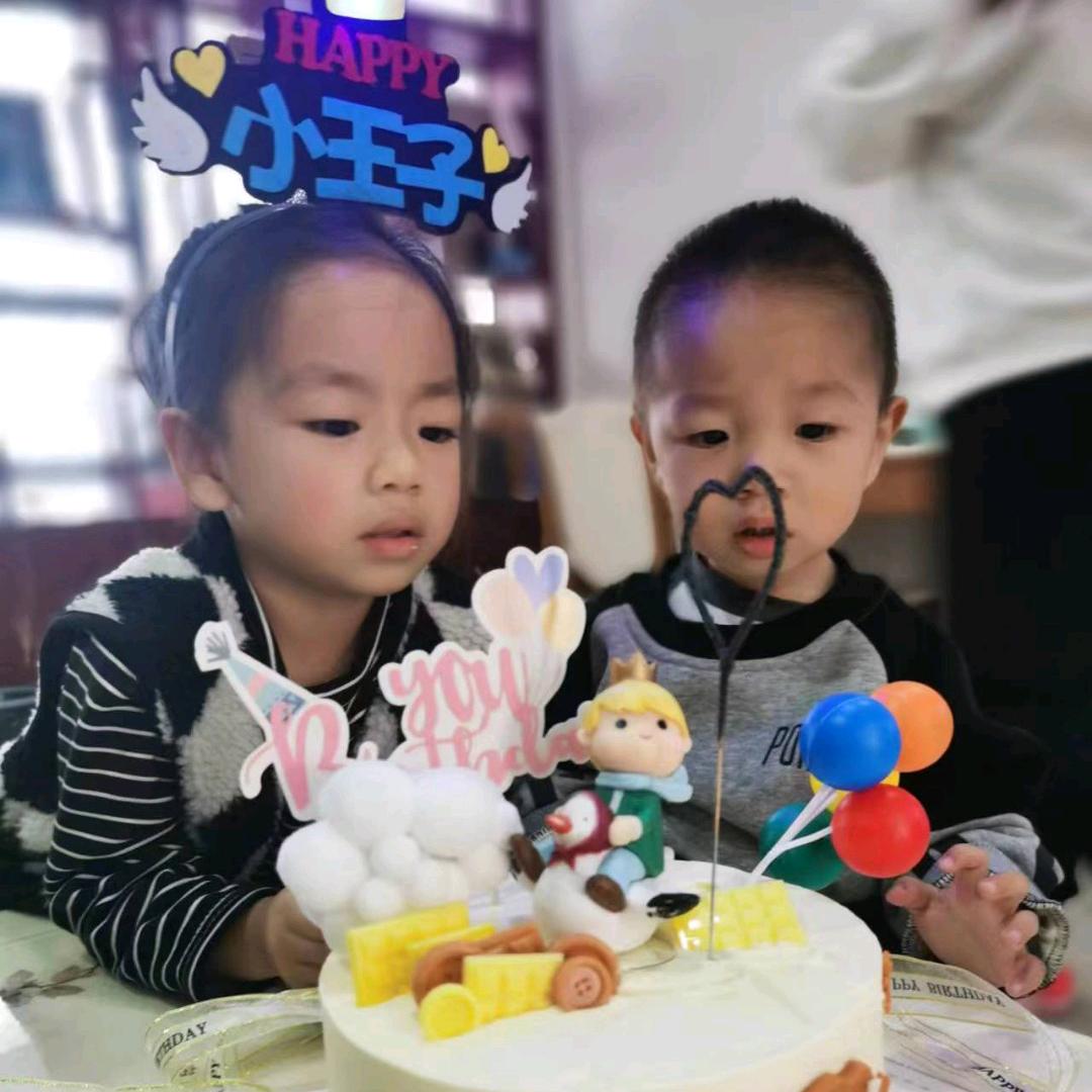 向阳而生明朗