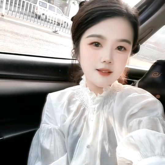 倩༽༊