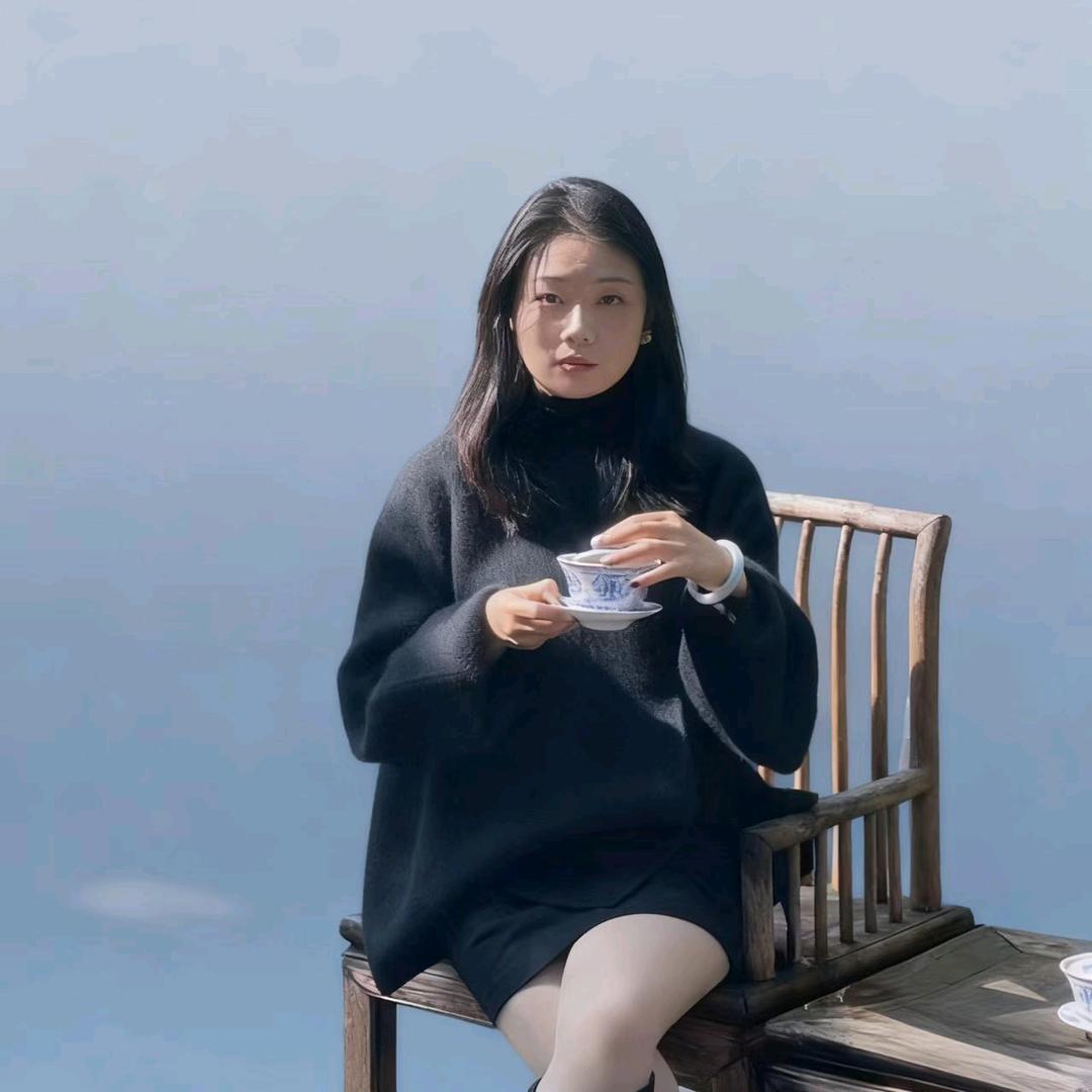 扎根乡村的小茜