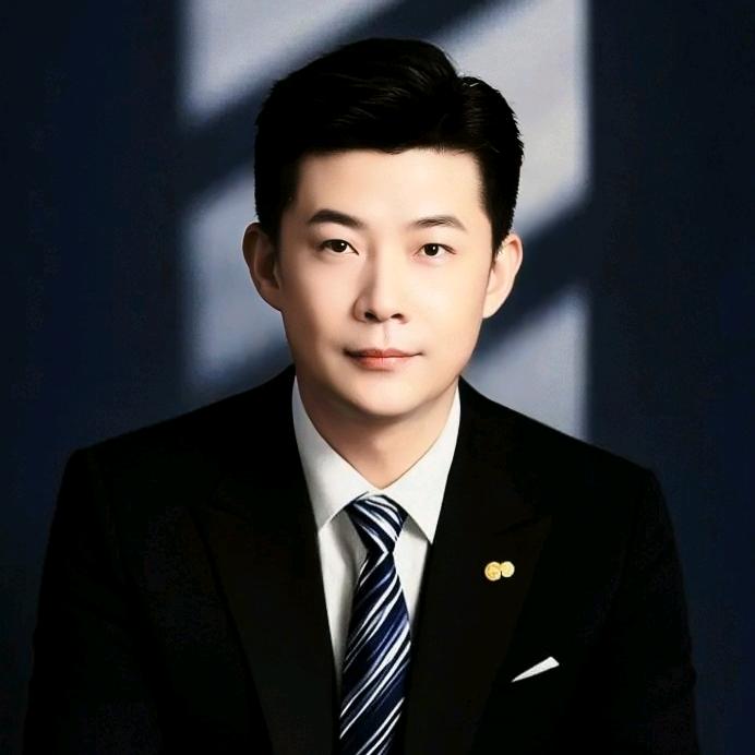 媒体人张晓磊