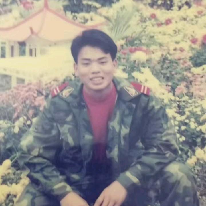 蓝胜(都安百才驾校)